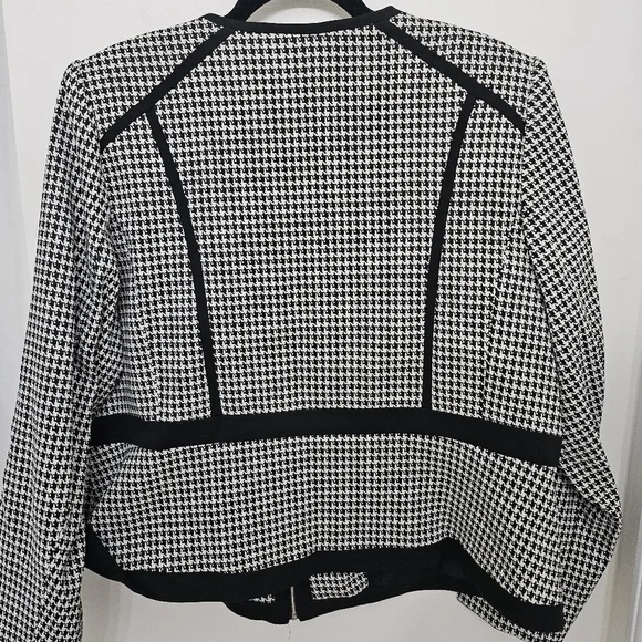 Calvin Klein Elegant Black and White Houndstooth Suit Jacket size 18 - Picture 7 of 12